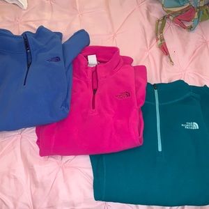 3 north face fleece’s